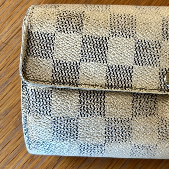 Authentic Louis Vuitton Damier Azur Sarah Wallet Worn Needs Some Love Project - Picture 3 of 14